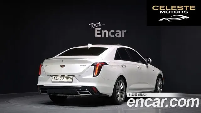 CADILLAC CT4 2.0 Sport 2020 — photo 2 sur 20