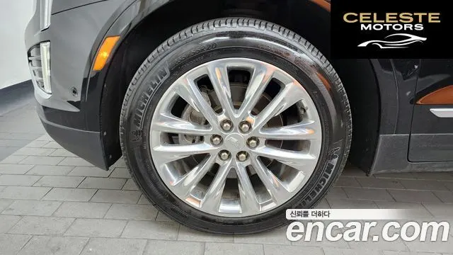 CADILLAC XT5 3.6 AWD 2018 — photo 5 sur 20