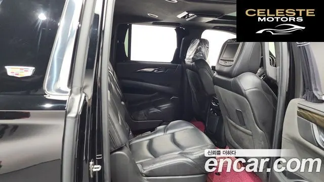 CADILLAC 6.2 ESV 2018 — photo 11 sur 20