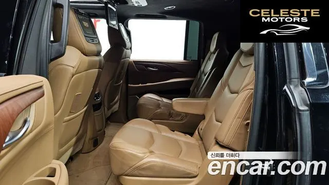 CADILLAC 6.2 ESV 2017 — photo 12 sur 20