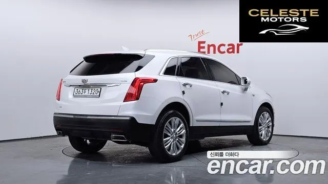 CADILLAC XT5 3.6 Premium Plus AWD 2019 — photo 2 sur 26