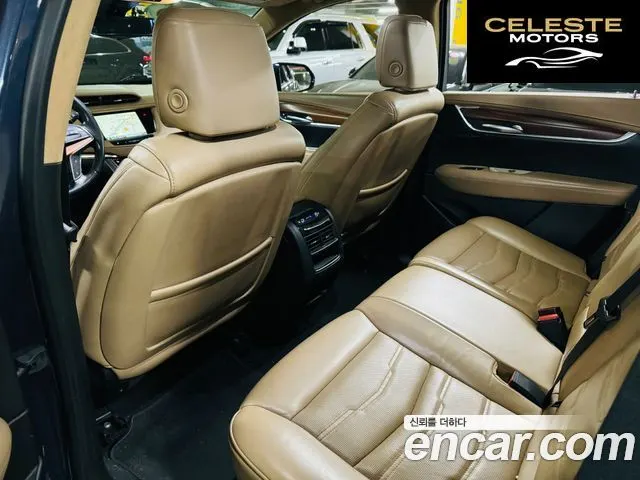CADILLAC XT5 3.6 AWD 2019 — photo 12 sur 26