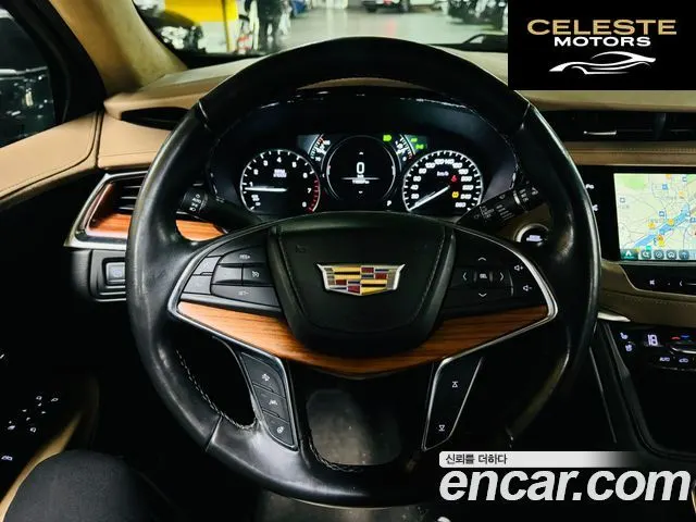 CADILLAC XT5 3.6 AWD 2019 — photo 8 sur 26