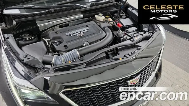 CADILLAC XT4 2.0 Sport AWD 2023 — photo 6 sur 20