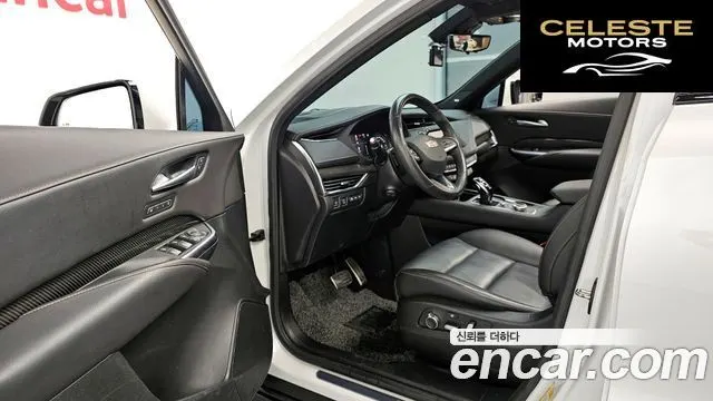 CADILLAC XT4 2.0 Sport AWD 2023 — photo 12 sur 20