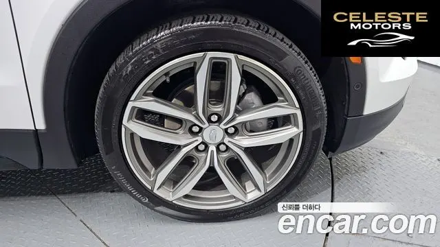 CADILLAC XT4 2.0 Sport AWD 2023 — photo 5 sur 20