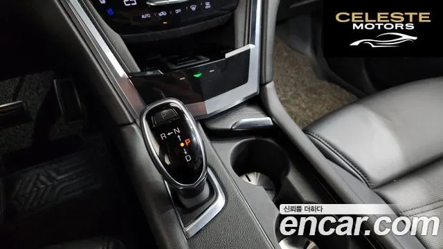 CADILLAC XT5 3.6 AWD 2018 — photo 9 sur 20