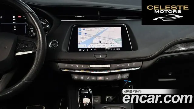 CADILLAC XT4 2.0 Sport AWD 2023 — photo 16 sur 20
