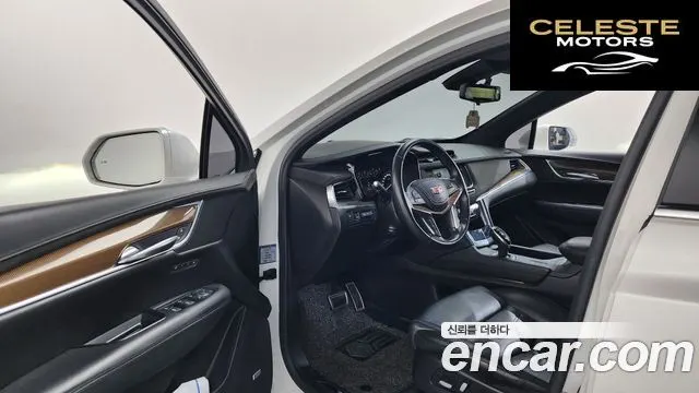 CADILLAC XT5 3.6 AWD 2018 — photo 10 sur 26