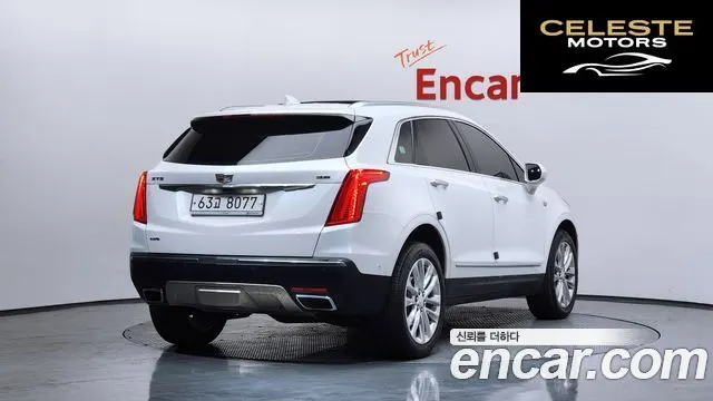 CADILLAC XT5 3.6 AWD 2018 — photo 2 sur 26