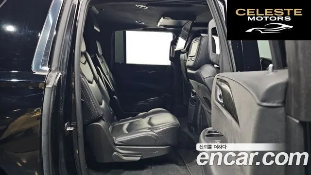 CADILLAC 6.2 ESV 2018 — photo 12 sur 26