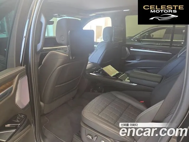 CADILLAC 56.2 ESV 2025 — photo 10 sur 21