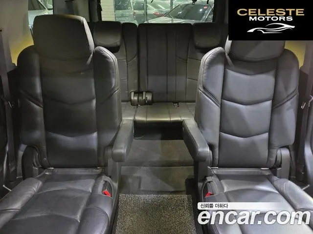 CADILLAC 6.2 2017 — photo 8 sur 26