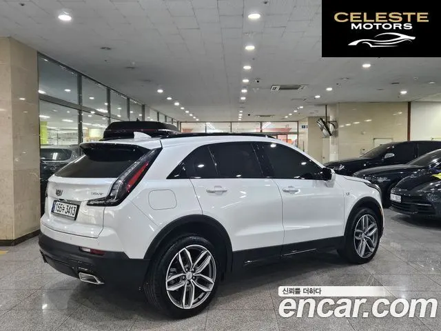 CADILLAC XT4 2.0 Sport AWD 2023 — photo 3 sur 26