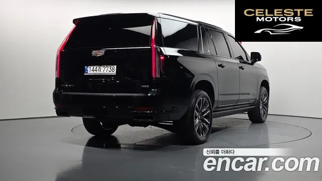 CADILLAC 56.2 ESV 2023 — photo 2 sur 20