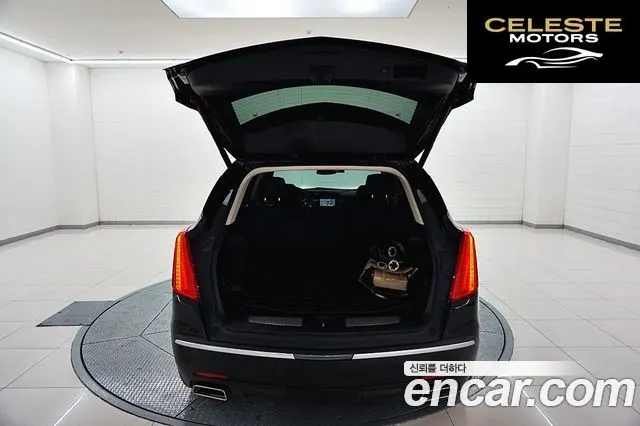 CADILLAC XT5 3.6 Premium Plus AWD 2019 — photo 19 sur 26