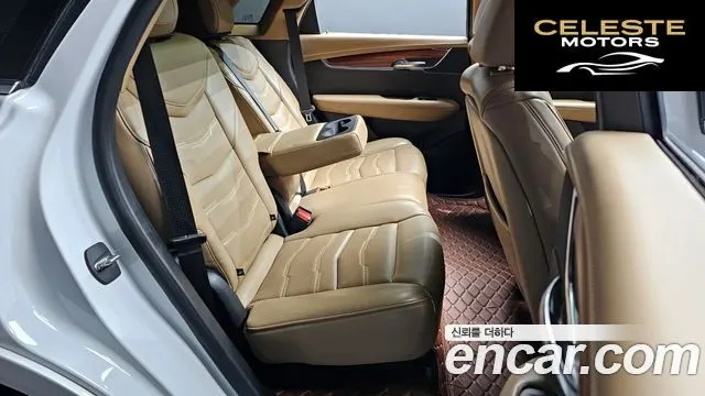 CADILLAC XT5 3.6 AWD 2019 — photo 13 sur 20