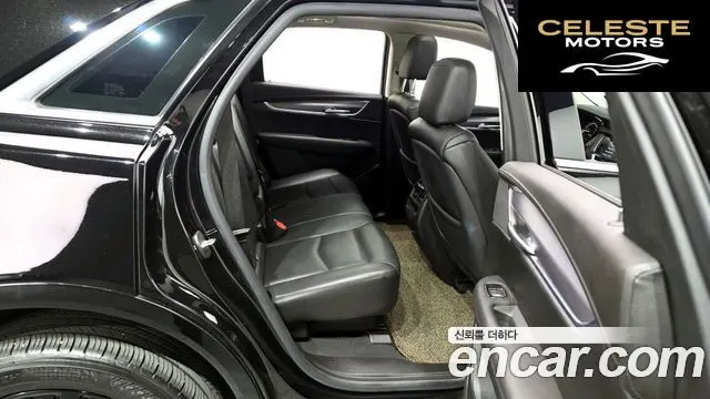 CADILLAC XT5 3.6 Premium Plus AWD 2018 — photo 12 sur 20