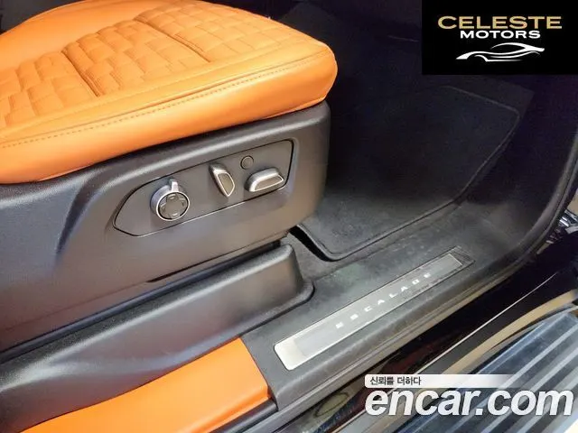 CADILLAC 56.2 ESV 2023 — photo 19 sur 26