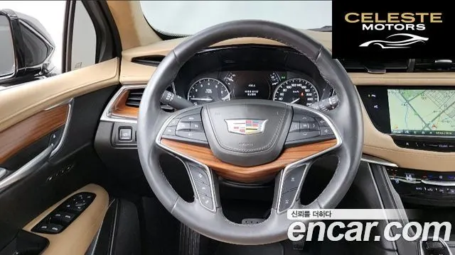 CADILLAC XT5 3.6 AWD 2018 — photo 13 sur 26