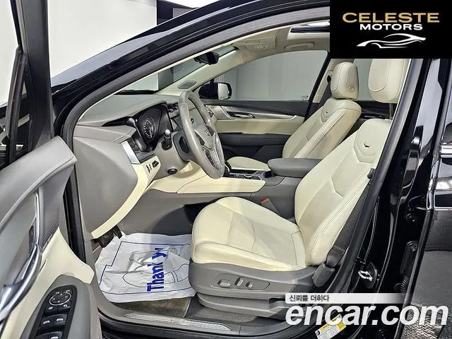CADILLAC XT5 3.6 Premium Luxury AWD 2023 — photo 20 sur 26