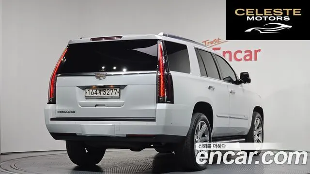 CADILLAC 6.2 2020 — photo 2 sur 20