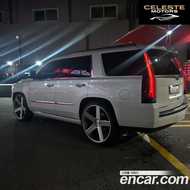 CADILLAC 6.2 2017 — photo 15 sur 23