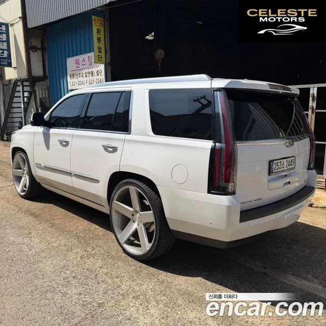 CADILLAC 6.2 2017 — photo 2 sur 23