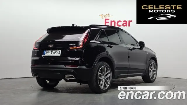 CADILLAC XT4 2.0 Sport AWD 2023 — photo 2 sur 20