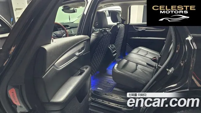 CADILLAC XT5 3.6 Premium AWD 2019 — photo 16 sur 30