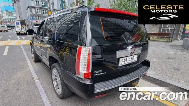 CADILLAC 6.2 2011 — photo 7 sur 26