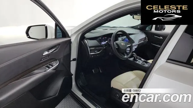CADILLAC XT4 2.0 Sport AWD 2023 — photo 13 sur 36