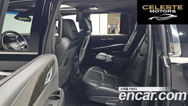 CADILLAC 6.2 ESV 2018 — photo 16 sur 45