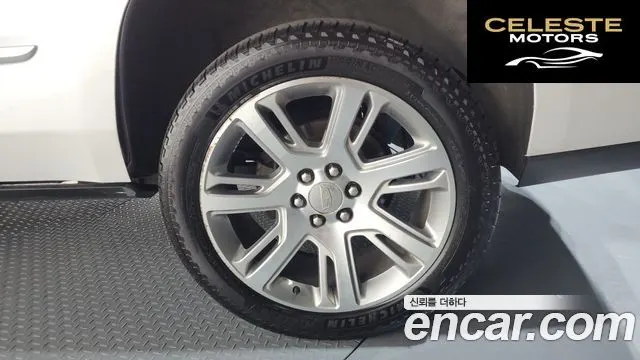 CADILLAC 6.2 2018 — photo 7 sur 38