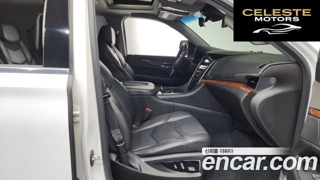 CADILLAC 6.2 2018 — photo 16 sur 38