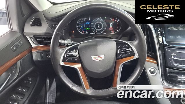 CADILLAC 6.2 2018 — photo 18 sur 38