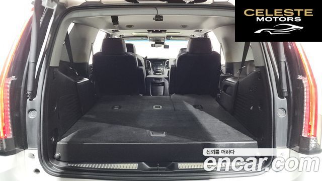 CADILLAC 6.2 2018 — photo 24 sur 38