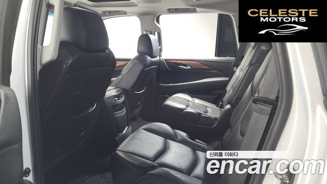 CADILLAC 6.2 2018 — photo 25 sur 38