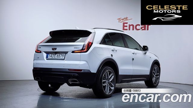 CADILLAC XT4 2.0 Sport AWD 2023 — photo 2 sur 36
