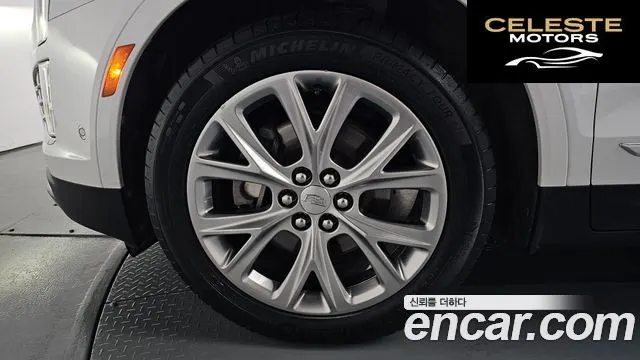 CADILLAC XT5 3.6 Sport AWD 2020 — photo 7 sur 35