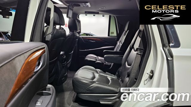 CADILLAC 6.2 2018 — photo 11 sur 20