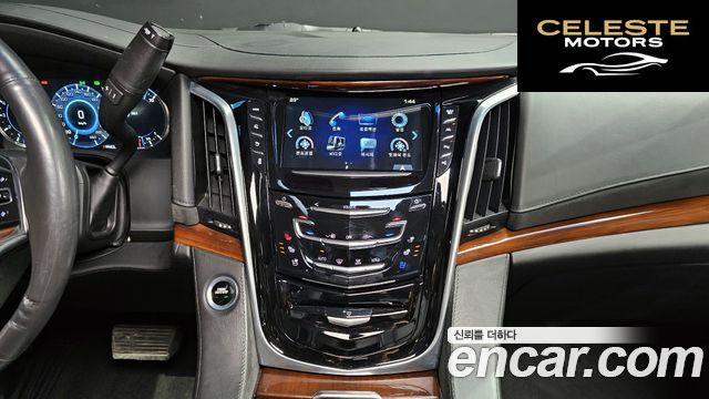 CADILLAC 6.2 2018 — photo 13 sur 20