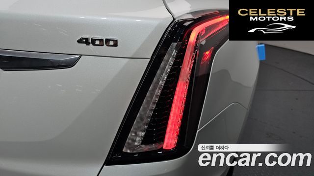 CADILLAC XT5 3.6 Sport AWD 2020 — photo 9 sur 35