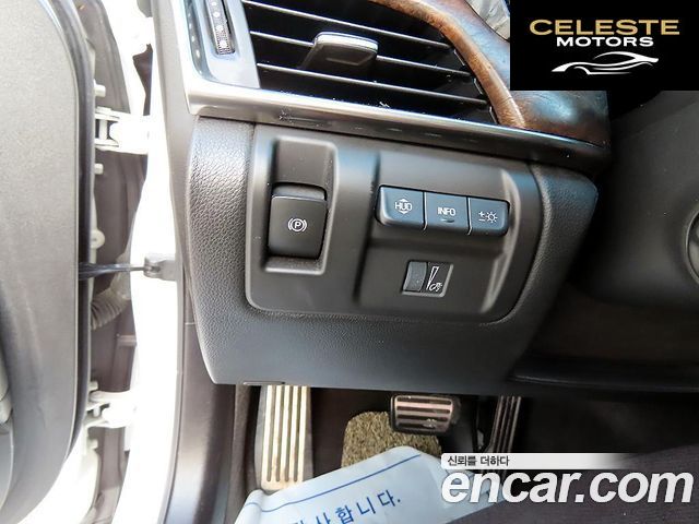 CADILLAC CTS 32.0 Premium AWD 2015 — photo 13 sur 26