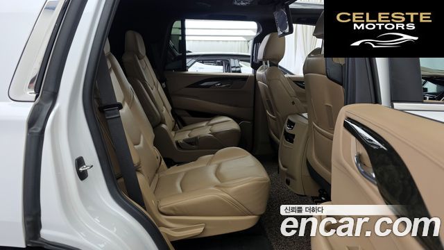 CADILLAC 6.2 2020 — photo 18 sur 36