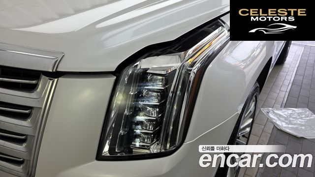 CADILLAC 6.2 2020 — photo 8 sur 36
