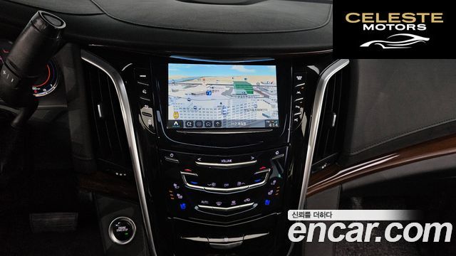 CADILLAC 6.2 2020 — photo 20 sur 32