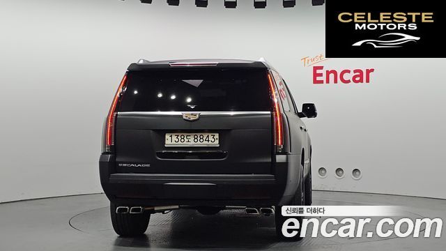 CADILLAC 6.2 2020 — photo 4 sur 32