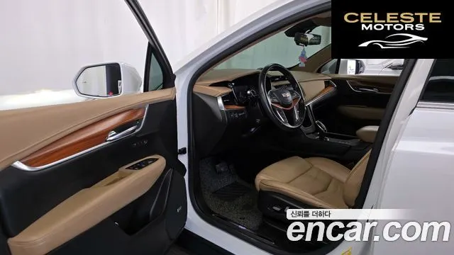 CADILLAC XT5 3.6 AWD 2018 — photo 13 sur 38