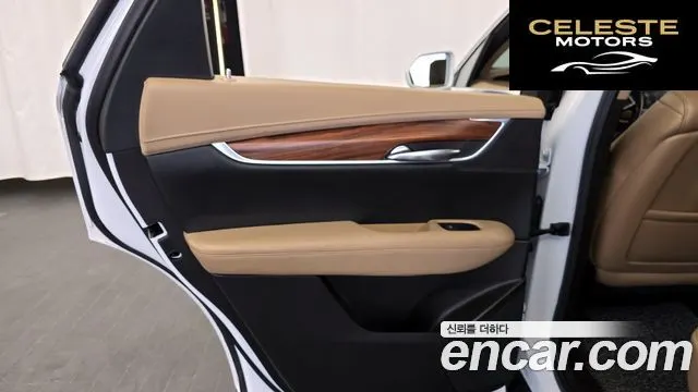 CADILLAC XT5 3.6 AWD 2018 — photo 15 sur 38